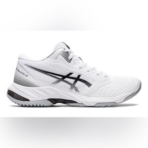 Women’s ASICS Volleyball Shoes - Size 7